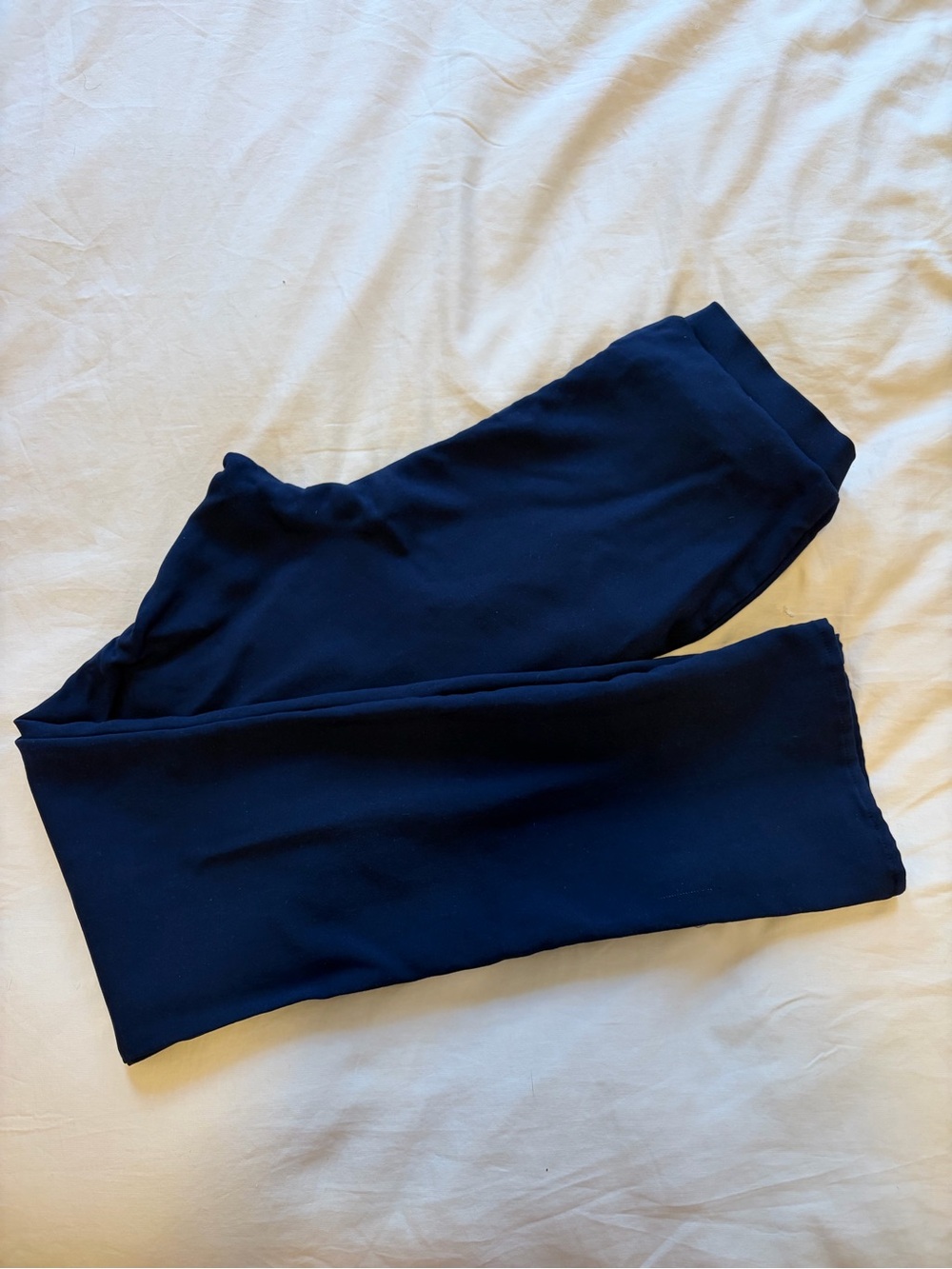 reformation fletcher pants in midnight blue - Picture 2 of 9